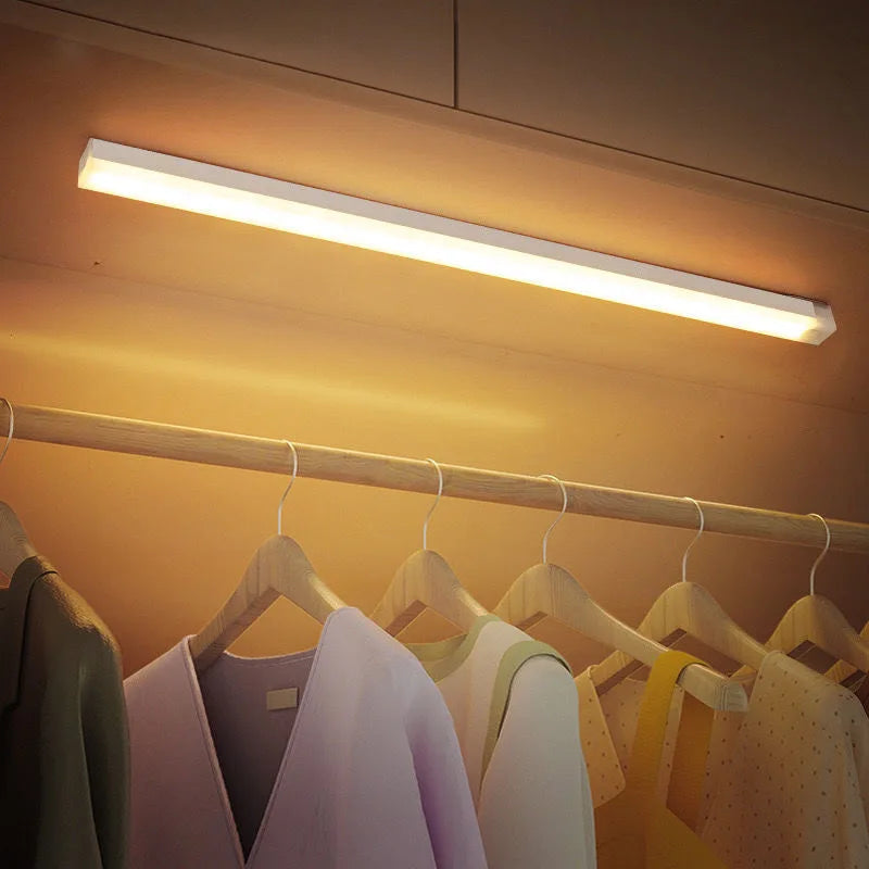 Motion sensor light